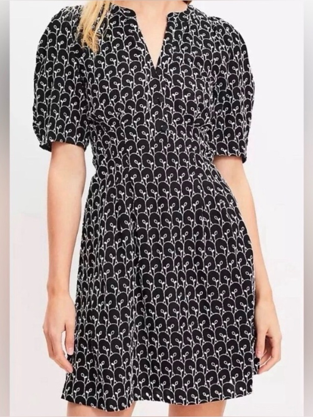 ✨NWT✨LOFT | Black/White Embroidered Eyelet Short-Sleeve Fit & Flare Dress Sz 6